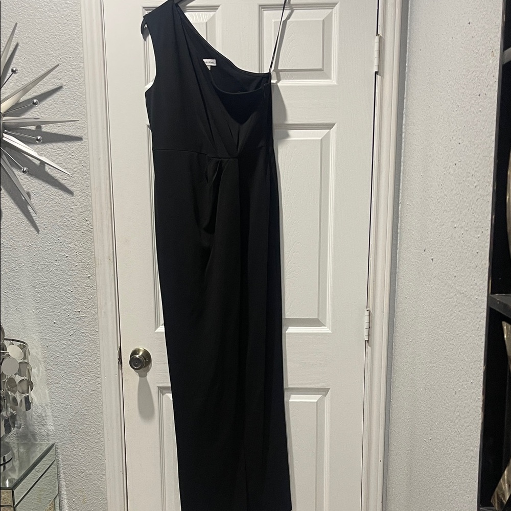 Calvin Klein Black One-Shoulder Gown